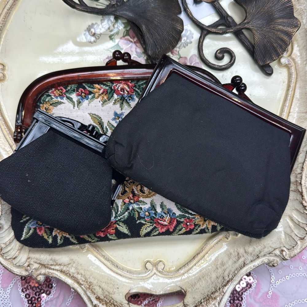 VINTAGE SET OF 3 FLORAL VICTORIAN COIN PURSE - Picture 4 of 7